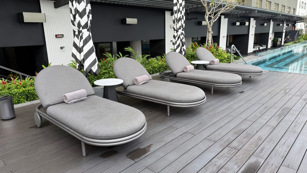 The Millen Penang Liegemoeglichkeiten Pool