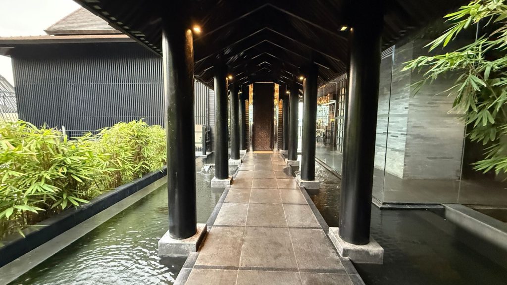 The Ritz Carlton Langkawi Restaurant Eingang