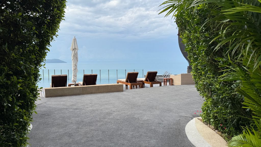 The Ritz Carlton Langkawi Strand Liegen