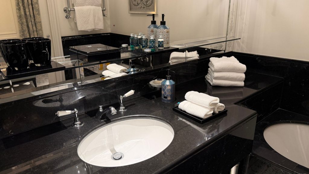 The St. Regis Rome Waschtisch