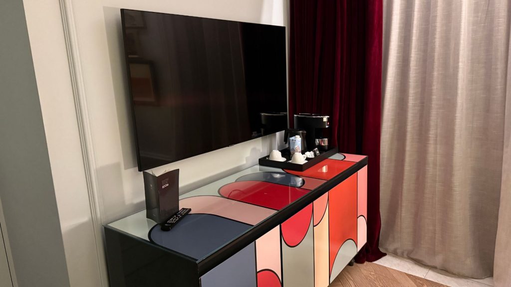 W Rome Fernseher Sideboard