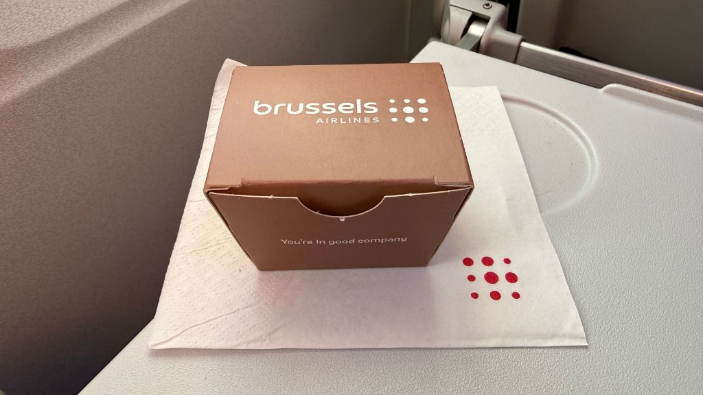 Brussels Airlines Business Class Kurz Und Mittelstrecke Macarons