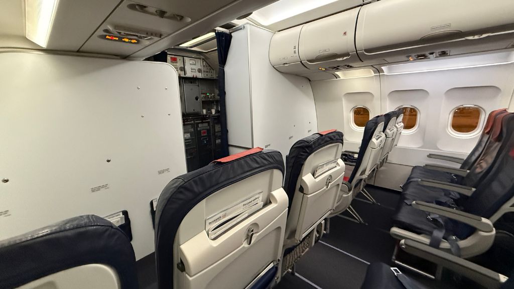 Brussels Airlines Business Class Kurz Und Mittelstrecke Sitz (1)