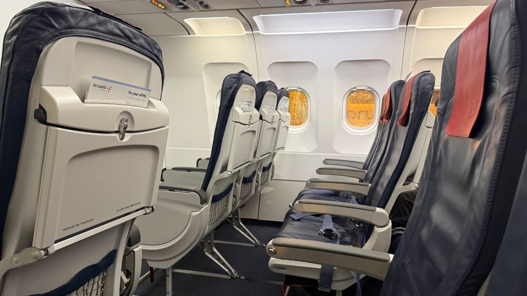 Brussels Airlines Business Class Kurz Und Mittelstrecke Dreier Reihe (1)