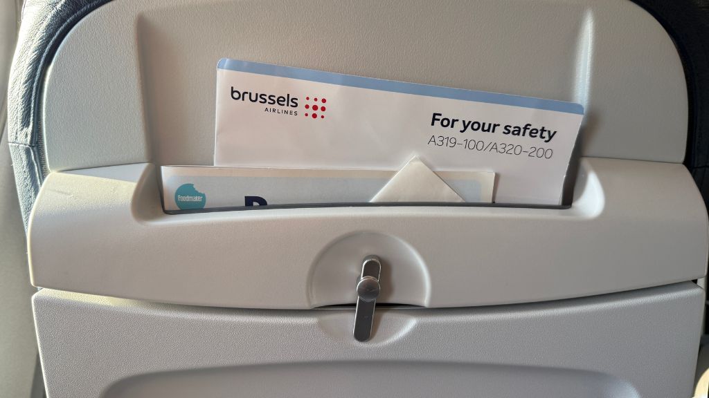 Brussels Airlines Business Class Kurz Und Mittelstrecke Praline (1)