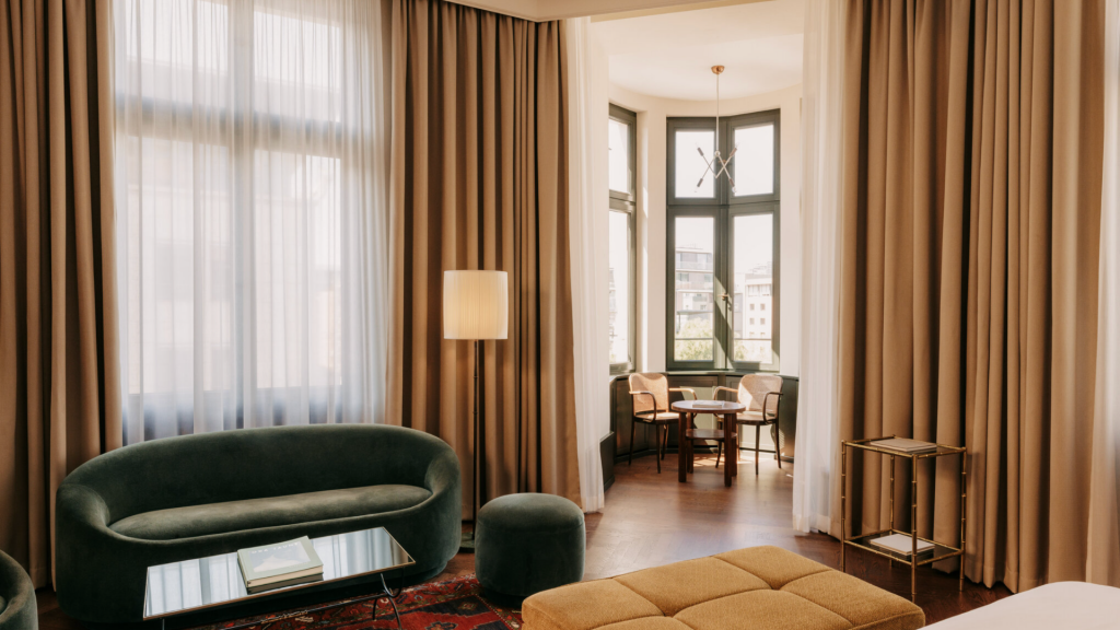 Chateau Royal Berlin Tower Suite