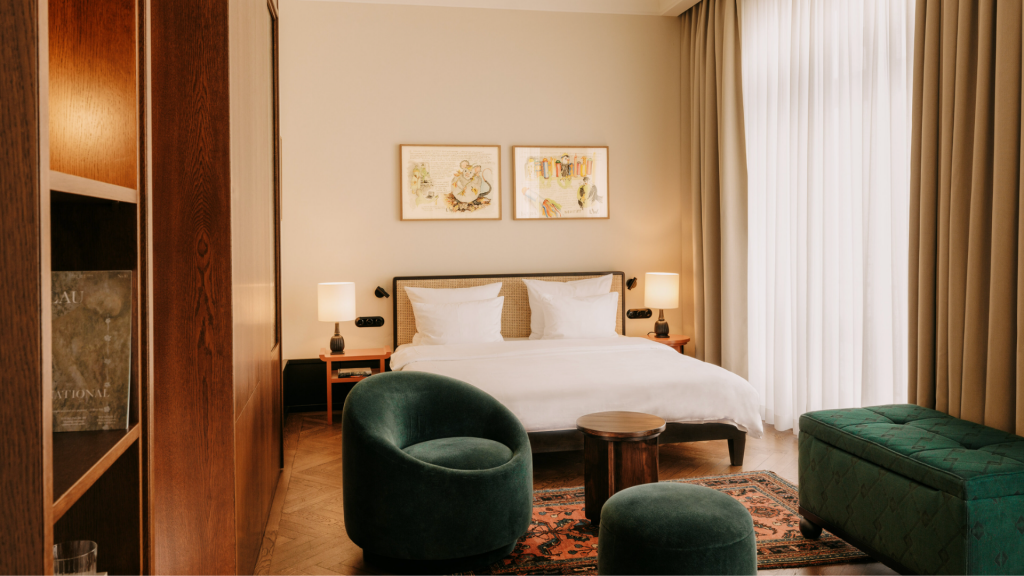 Chateau Royal Berlin Zimmer Large