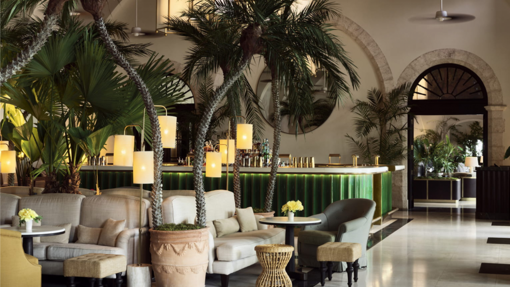 Four Seasons Hotel At The Surfclub Champagner Bar