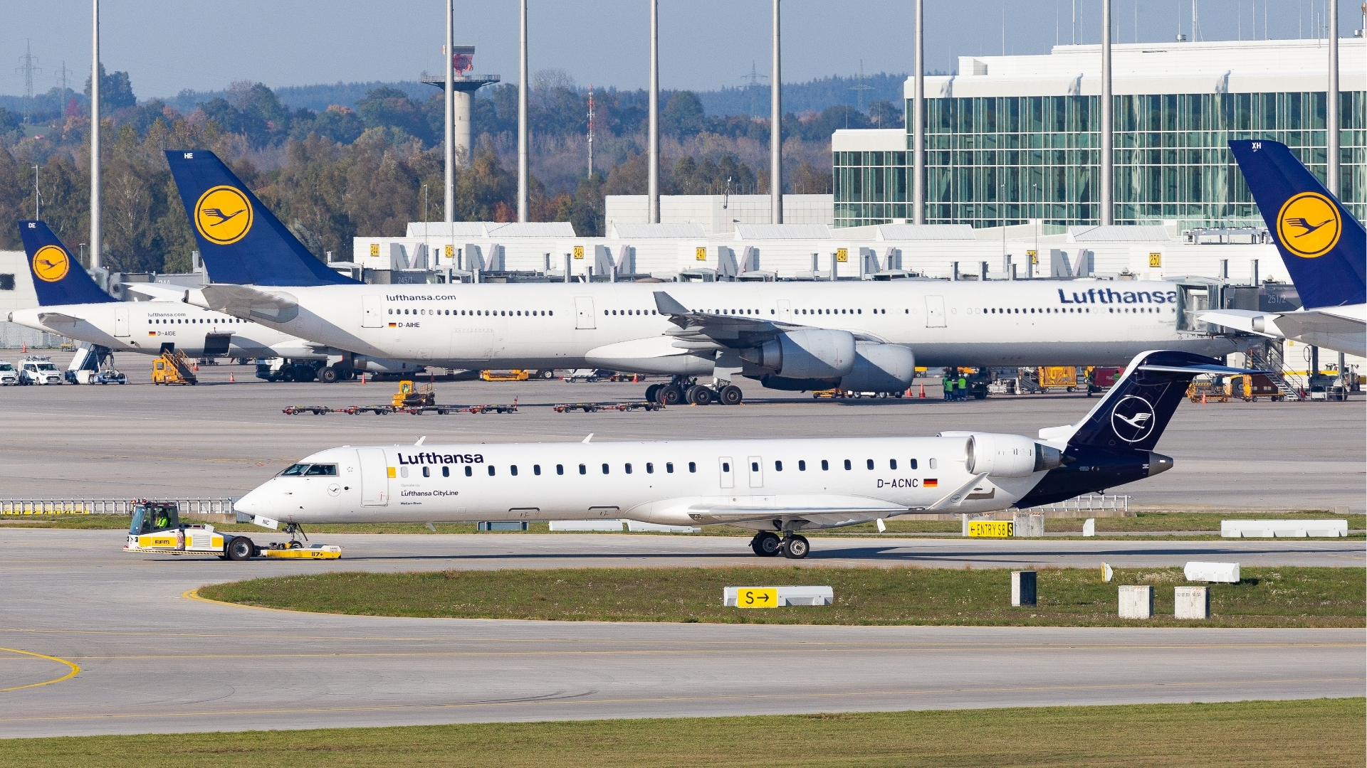 Lufthansa CityLine Bombadier CRJ900 D ACNC Flughafen Muenchen