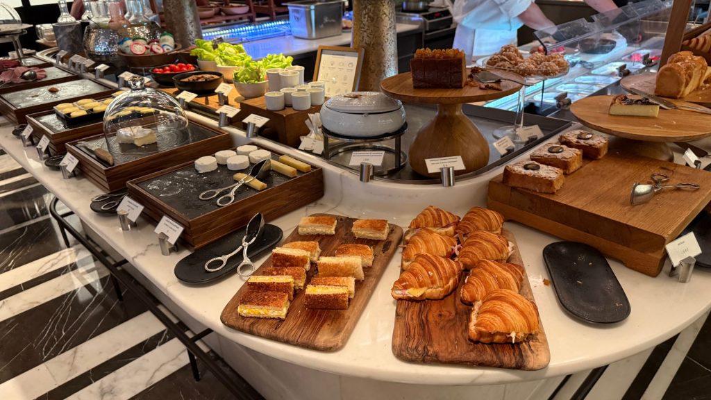 Mandarin Oriental Lutetia Paris Fruehstueck Buffet