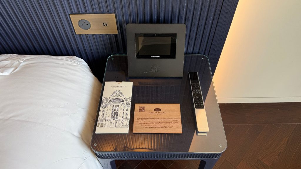 Mandarin Oriental Lutetia Paris Nachttisch