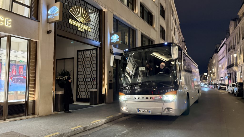 Mandarin Oriental Paris Front Bei Nacht