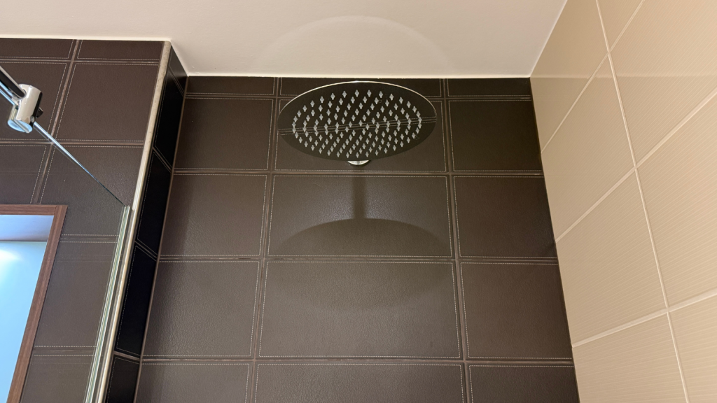 Marriott Paris Opera Ambassador Dusche