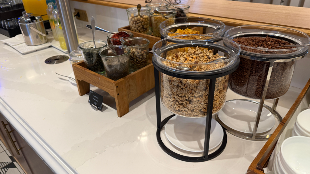 Marriott Paris Opera Ambassador Fruehstueck Muesli