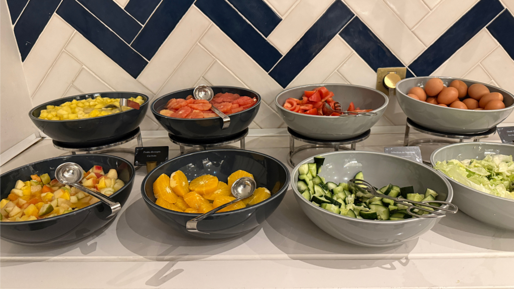 Marriott Paris Opera Ambassador Fruehstueck Obstsalat