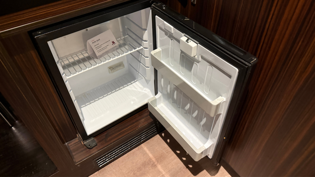 Marriott Paris Opera Ambassador Kuehlschrank