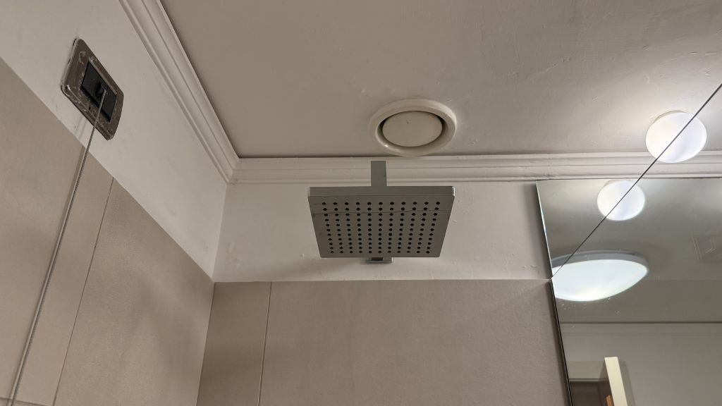 Renaissance Neapel Hotel Mediterraneo Bad Dusche