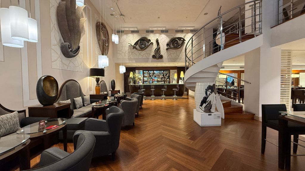 Renaissance Neapel Hotel Mediterraneo Lobby (1)