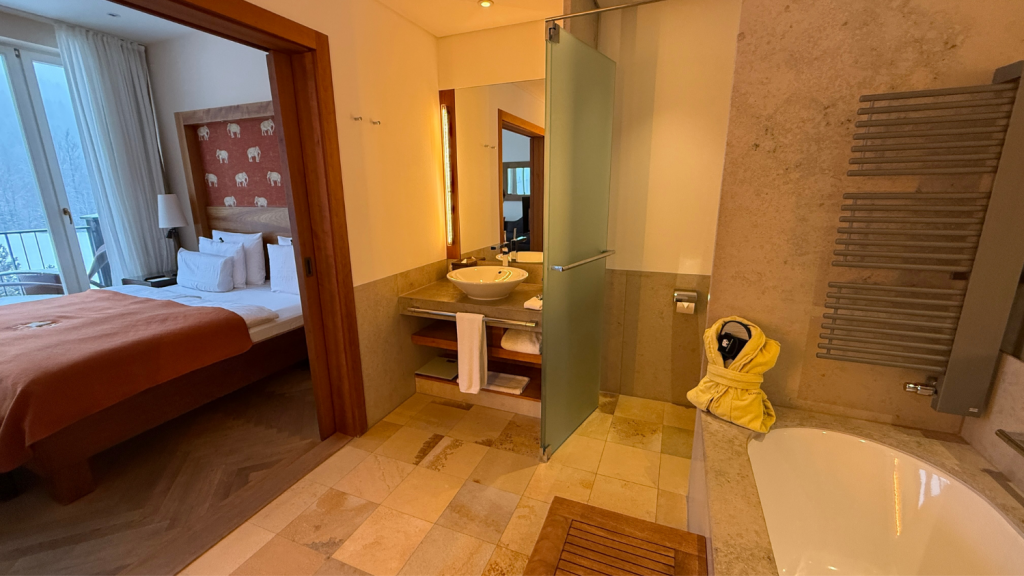 Schloss Elmau Junior Suite Bad
