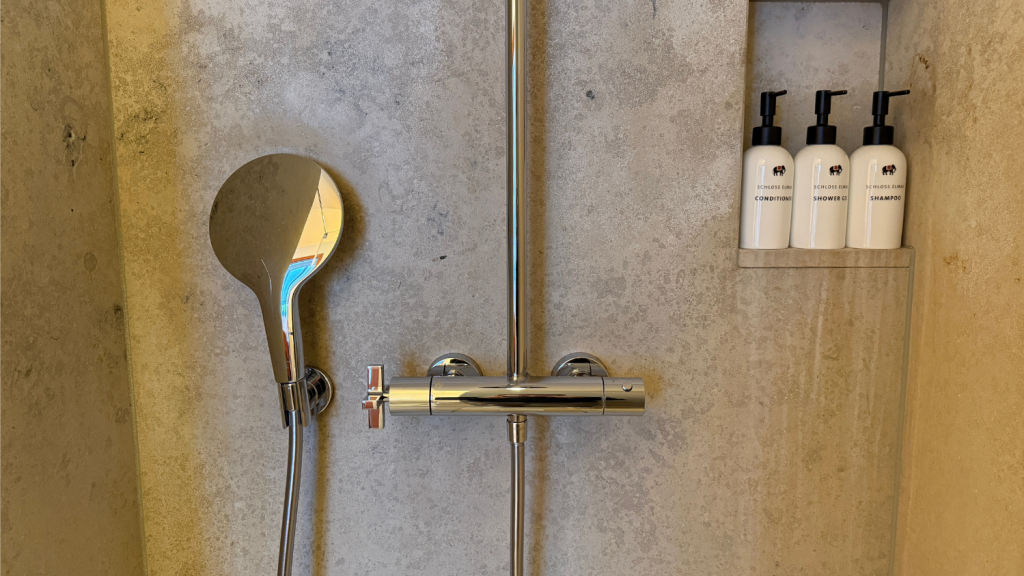 Schloss Elmau Junior Suite Duschkopf