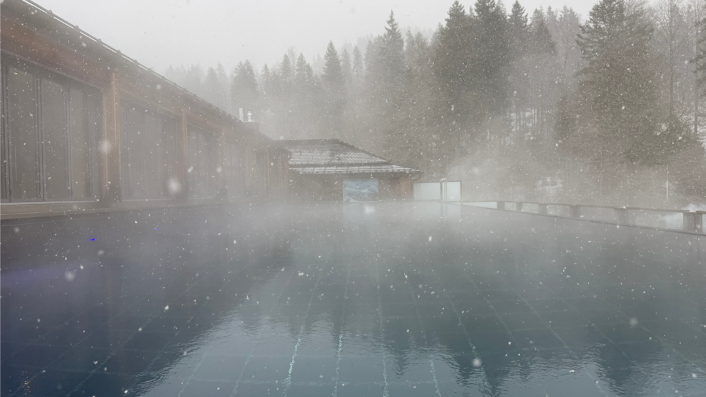 Schloss Elmau Spa Außenpool