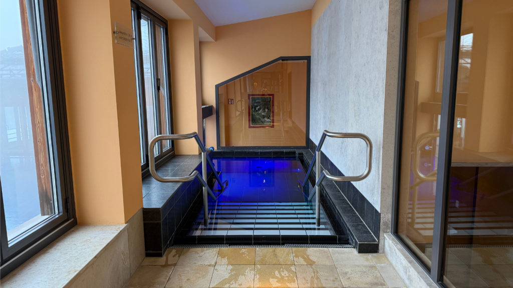 Schloss Elmau Spa Rooftop Poolzugang