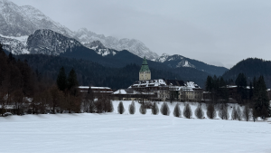Schloss Elmau Title