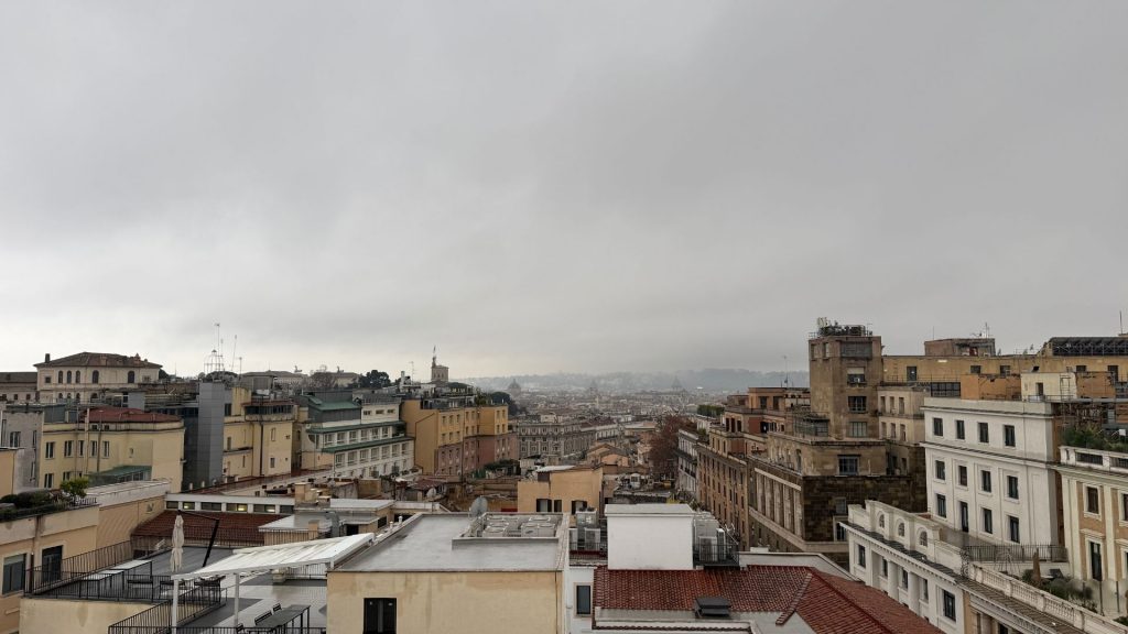 The Rome EDITION Aussicht Rooftop