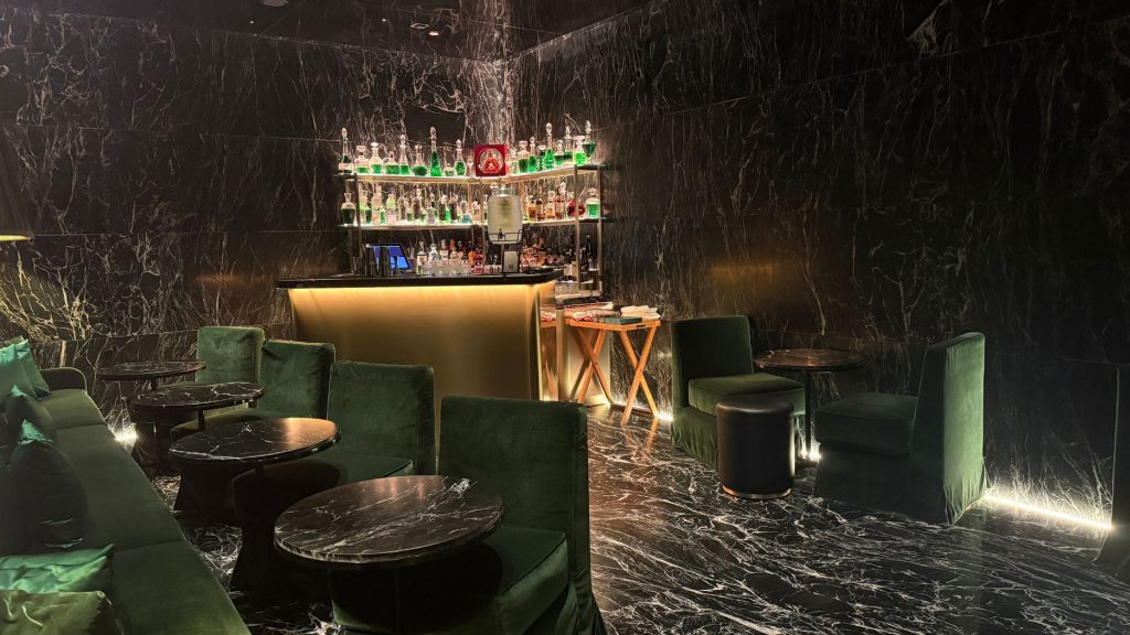 The Rome EDITION Bar