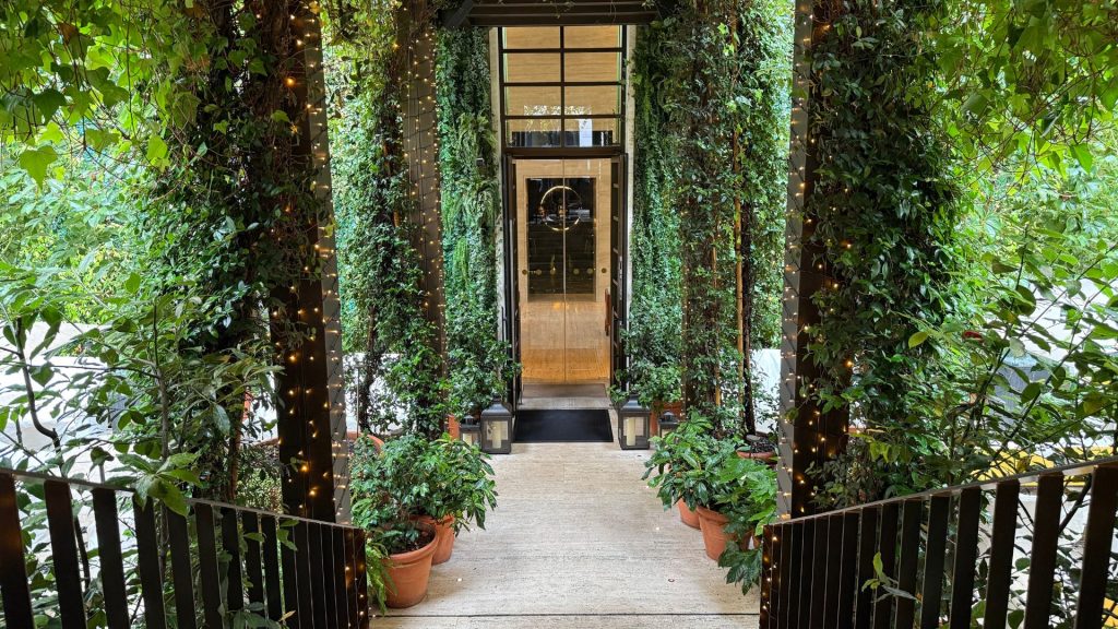 The Rome EDITION Eingang