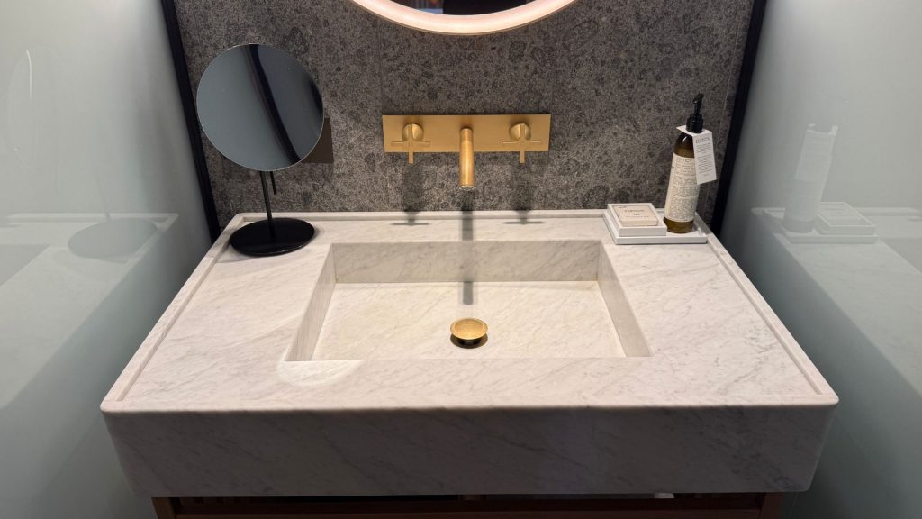 The Rome EDITION Waschtisch 1