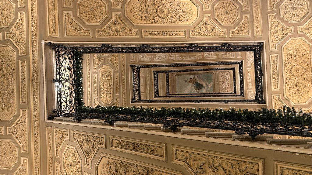 The St. Regis Rome Decke Treppenhaus