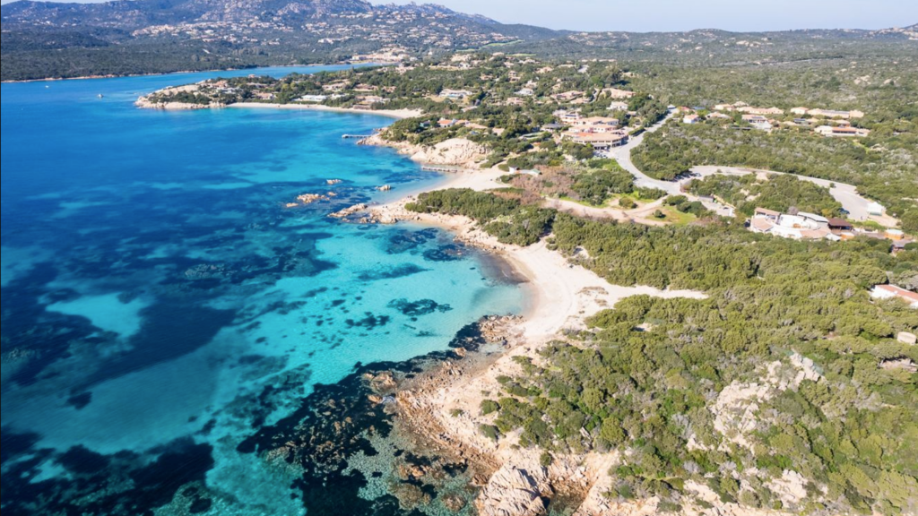 W Sardinia Poltu Quatu Ansicht