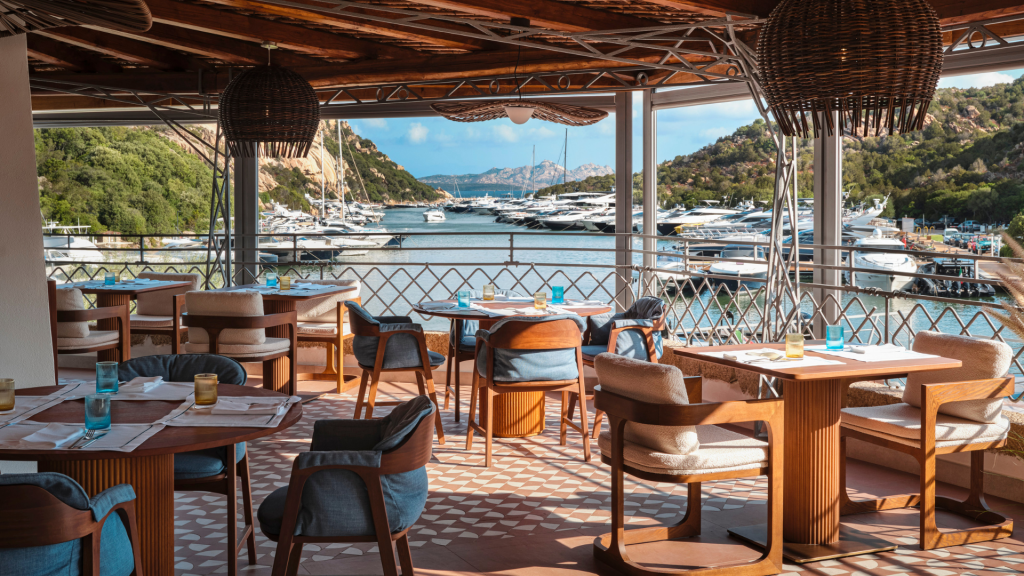 W Sardinia Poltu Quatu Tanit Restaurant Fruestueck Terrasse