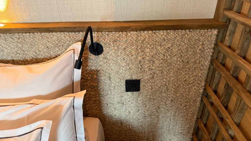 Eriro Alpine Hide Bett 3