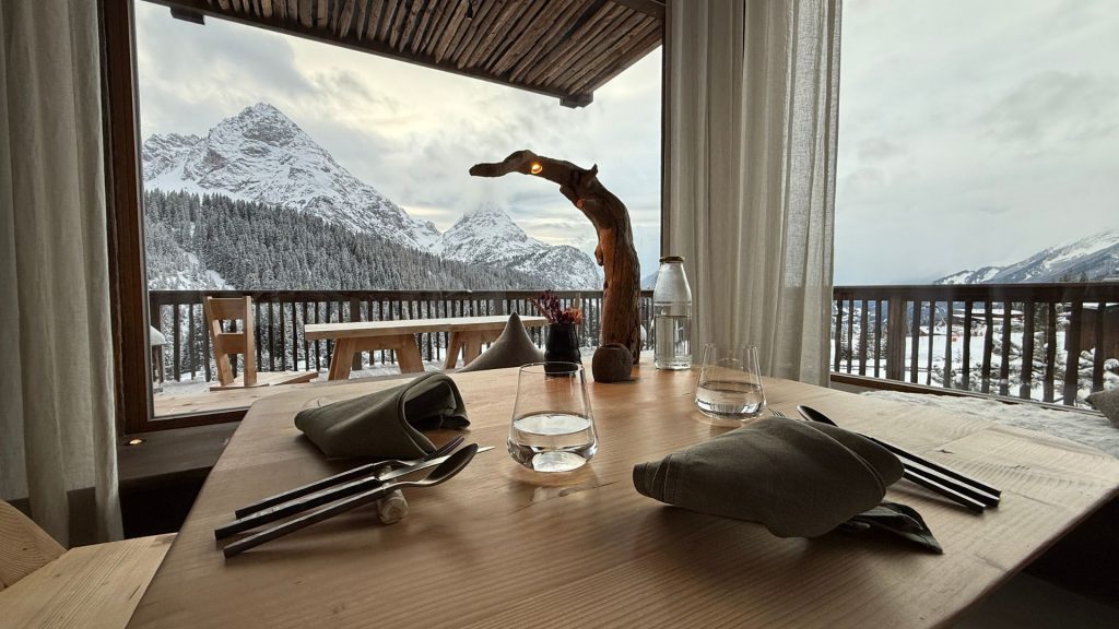 Eriro Alpine Hide Esstisch