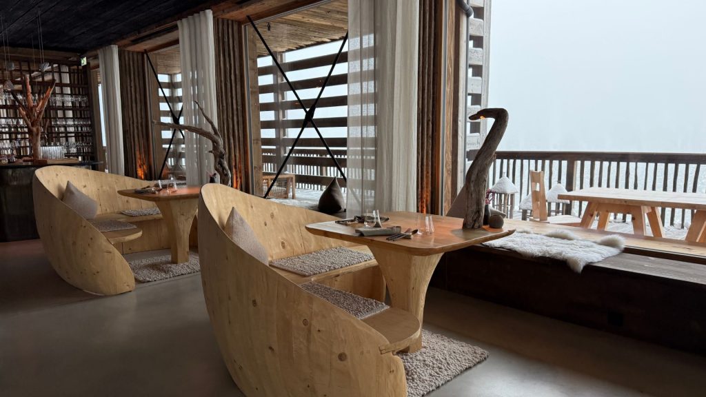 Eriro Alpine Hide Restaurant 2