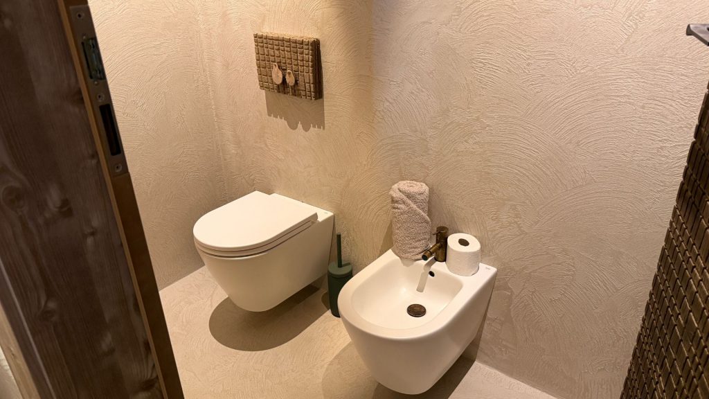 Eriro Alpine Hide Toilette Bidet