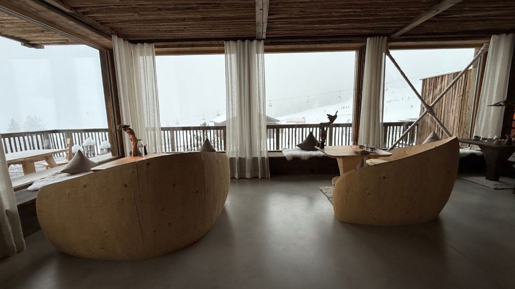 Eriro Alpine Hide Abgerundete Baenke