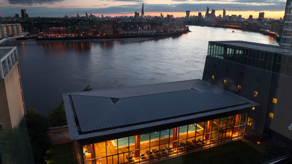 Canary Riverside Plaza Spa