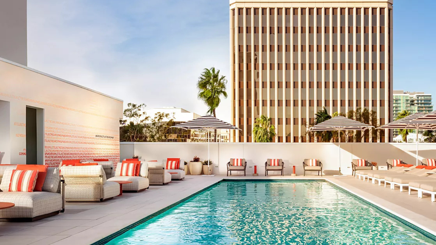 Fairmont Breakers Long Beach Pool