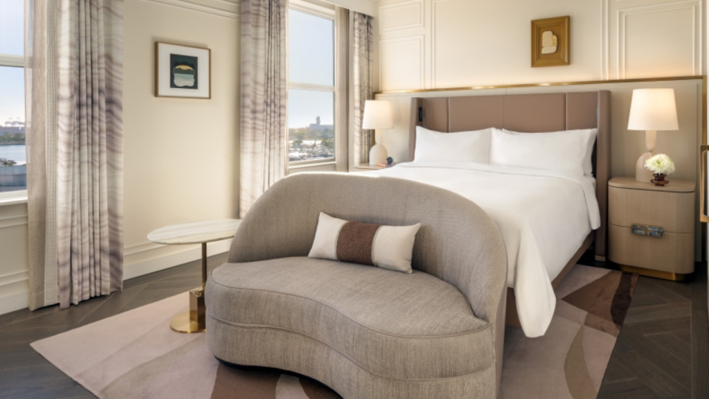 Fairmont Breakers Long Beach Suite