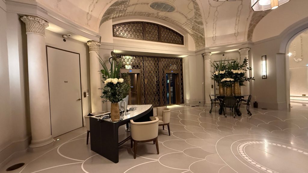 Mandarin Oriental Lutetia Paris Eingangsbereich 2