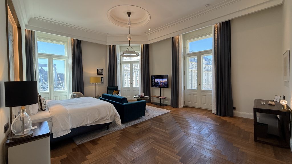 Matild Palace Budapest Schlafzimmer Mit Aussicht