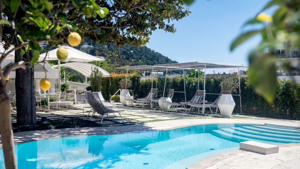Pazziella Capri Pool