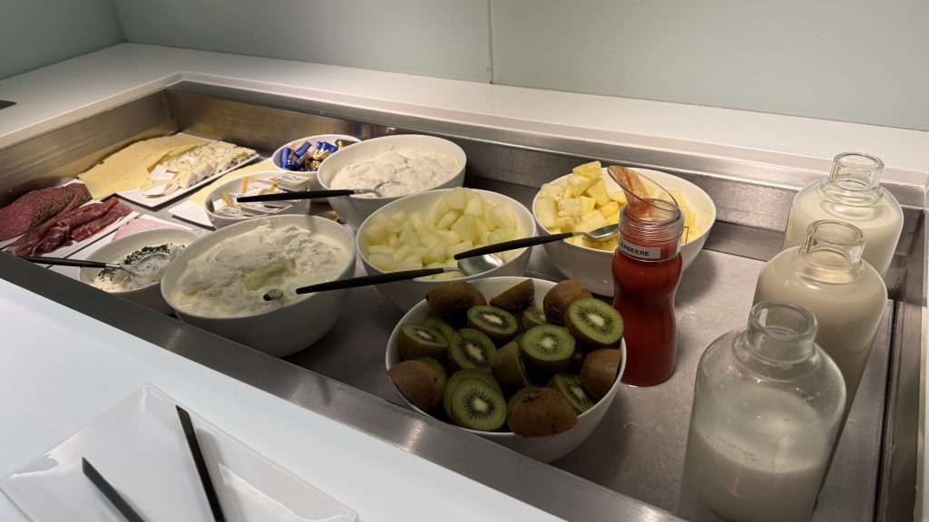 Tempelhof Lounge Berlin Fruehstueck