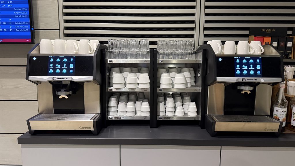 Tempelhof Lounge Berlin Kaffeemaschine