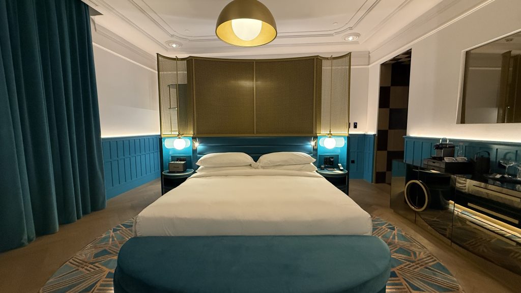 W Budapest Bett 2
