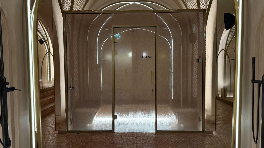 W Budapest Steamroom