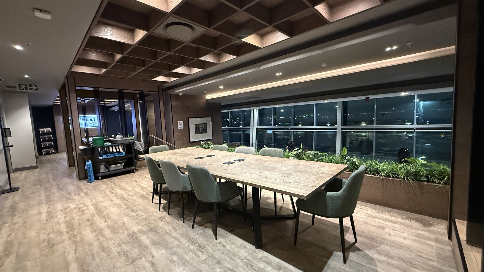 Bidvest Premier Lounge Kapstadt Gemeinschaftstisch